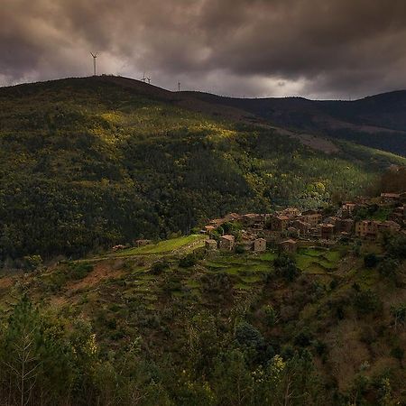 Talasnal Montanhas De Amor Lousã Buitenkant foto