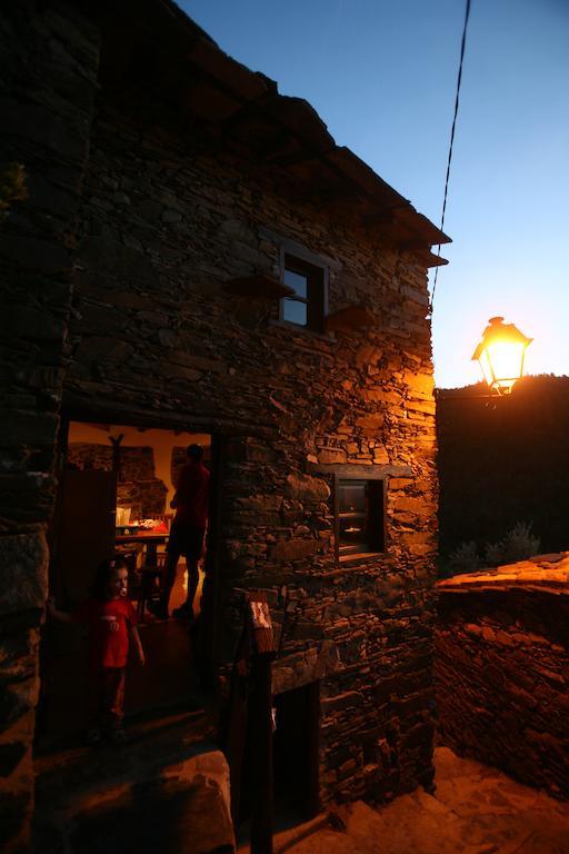 Talasnal Montanhas De Amor Lousã Kamer foto